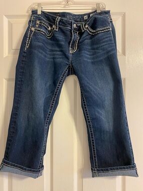 Miss Me Dark Blue Cropped Jeans with Contrast Stitching